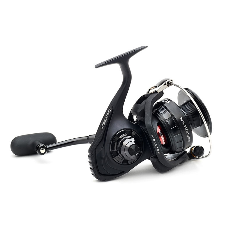 2019 Daiwa Saltist Back Bay 4000An upgraded Daiwa BG with Mag Seal  and Better gearing. 